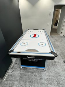 Сборка Аэрохоккея DFC Sparta 7ft (210 см) в г.Подольск, Московская обл.